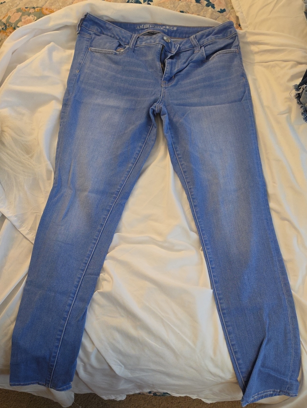 American Eagle Outfitters Light Blue Skinny Jeans, Size 14 Long
